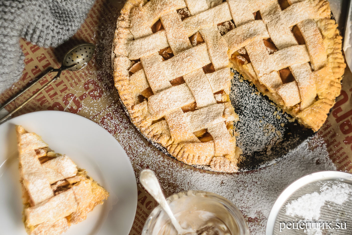 Сдобный пирог с яблоками — 10 простых рецептов